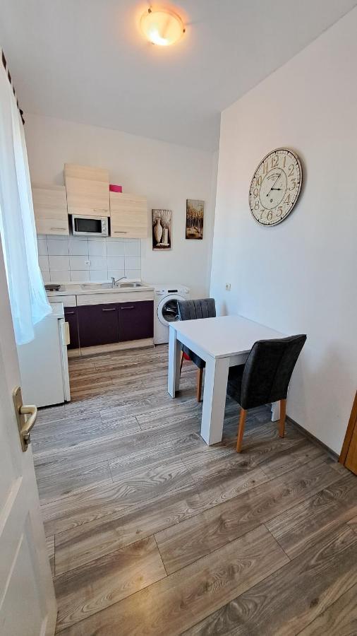 Old Town Tone Apartment Split Exterior foto