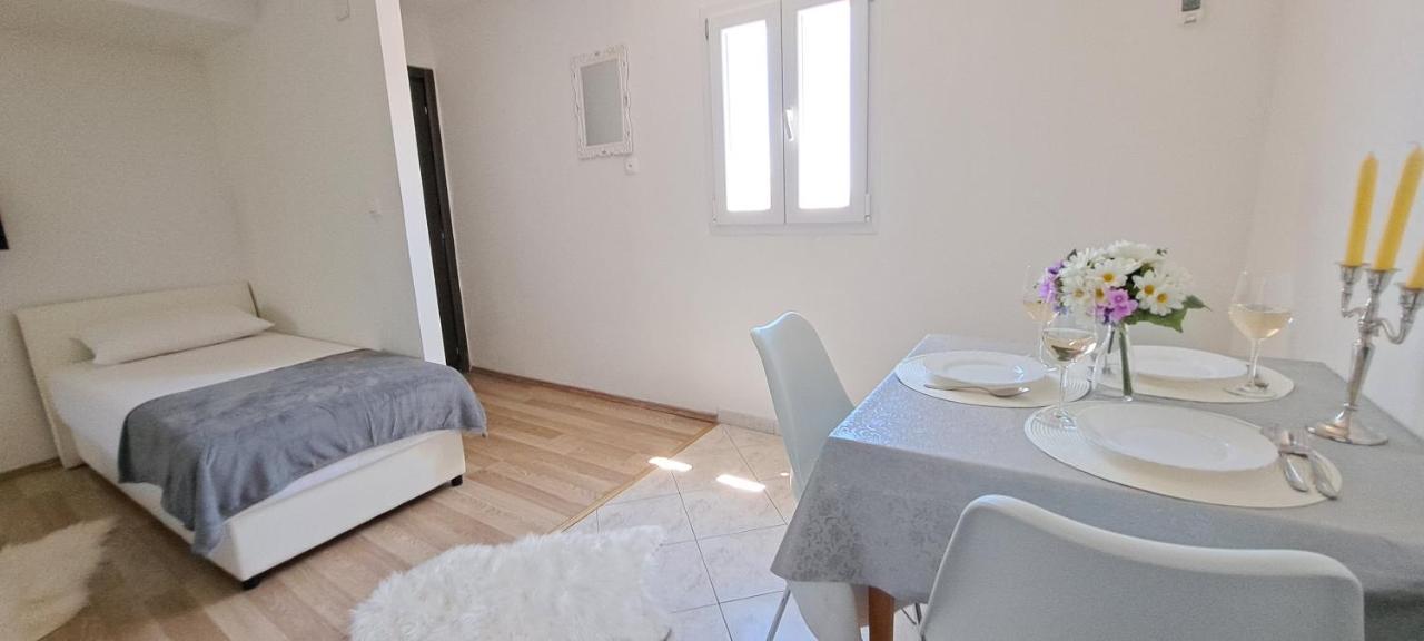 Old Town Tone Apartment Split Exterior foto